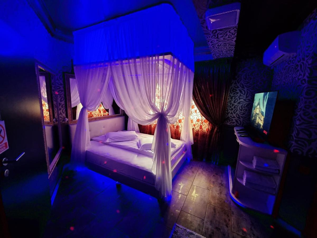 Hotel Boutique Mikaela (Adults Only) 브라쇼브 외부 사진